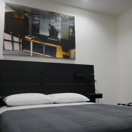 Bed and Breakfast Dimora Metro Santacroce Nápoles Exterior foto